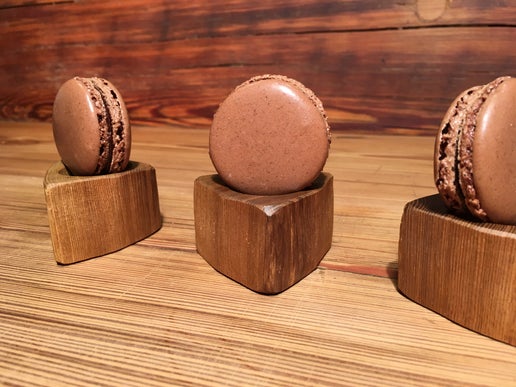 Chocolate Macarons (3pc)